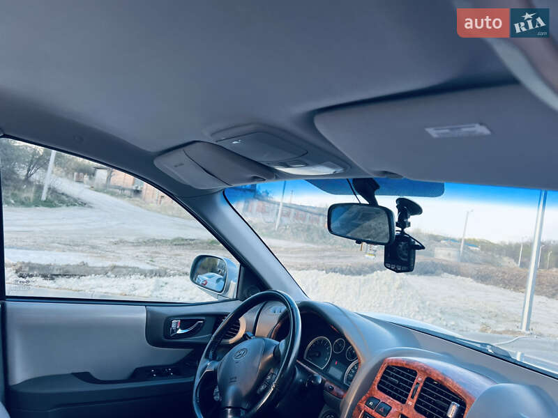Внедорожник / Кроссовер Hyundai Santa FE 2005 в Львове