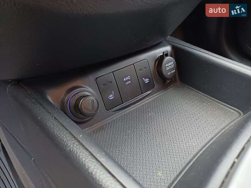 Позашляховик / Кросовер Hyundai Santa FE 2007 в Рівному