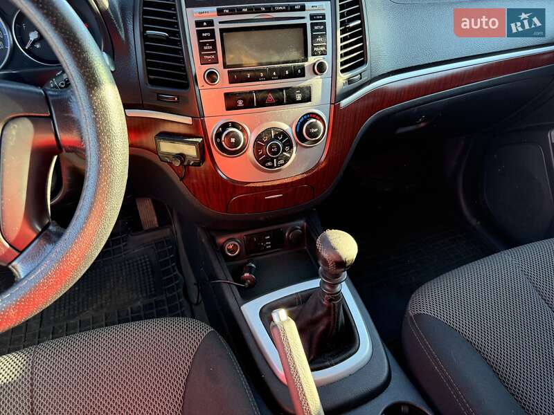 Внедорожник / Кроссовер Hyundai Santa FE 2009 в Одессе фото 12 Внедорожник / Кроссовер Hyundai Santa FE 2009 в Одессе
