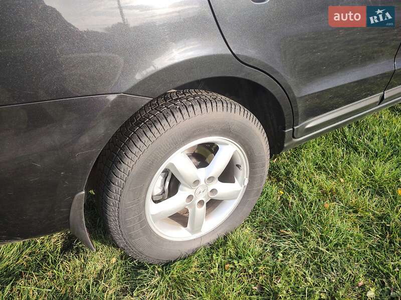 Внедорожник / Кроссовер Hyundai Santa FE 2008 в Конотопе