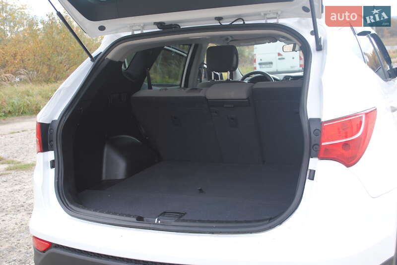 Внедорожник / Кроссовер Hyundai Santa FE 2015 в Дрогобыче фото 17 Внедорожник / Кроссовер Hyundai Santa FE 2015 в Дрогобыче