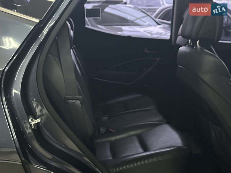 Внедорожник / Кроссовер Hyundai Santa FE 2015 в Одессе