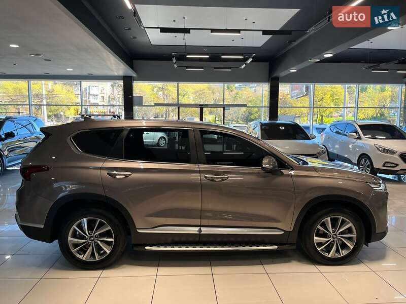 Внедорожник / Кроссовер Hyundai Santa FE 2019 в Одессе