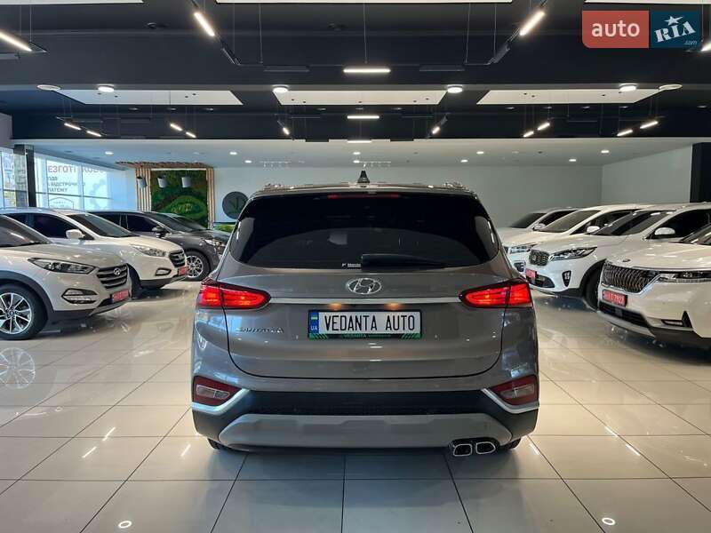 Внедорожник / Кроссовер Hyundai Santa FE 2019 в Одессе