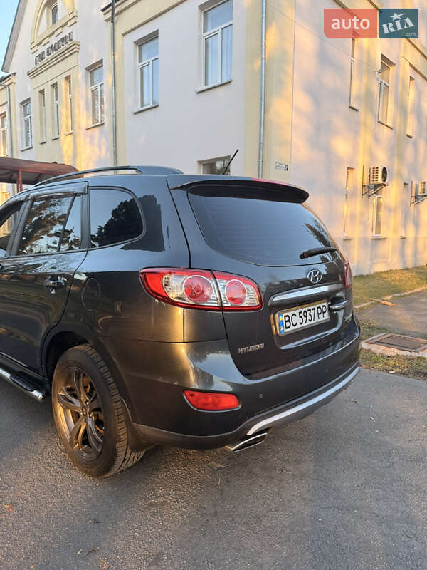 Позашляховик / Кросовер Hyundai Santa FE 2011 в Львові