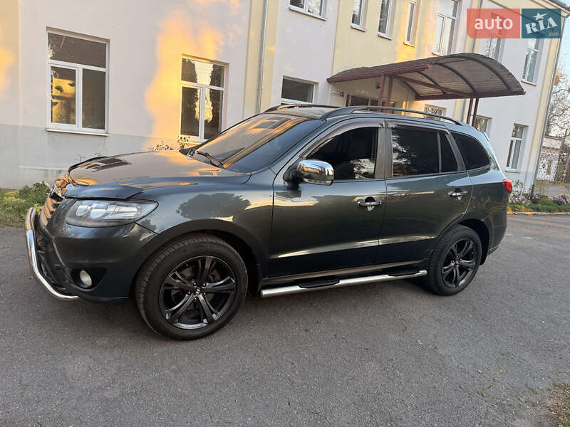 Позашляховик / Кросовер Hyundai Santa FE 2011 в Львові