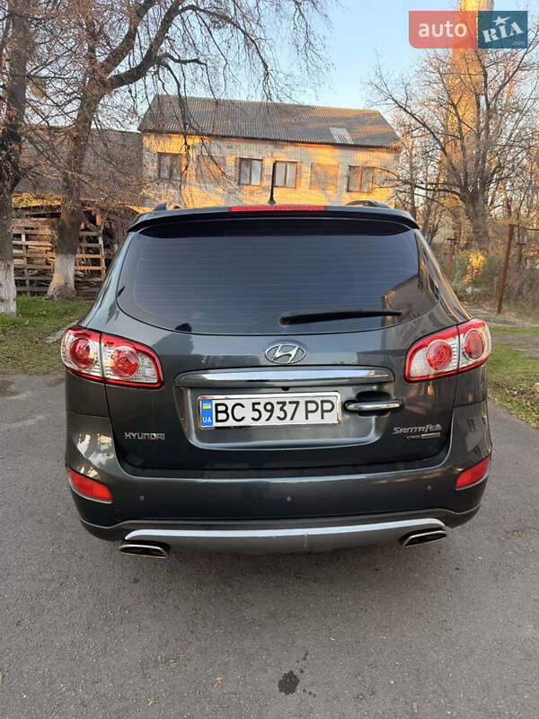 Позашляховик / Кросовер Hyundai Santa FE 2011 в Львові