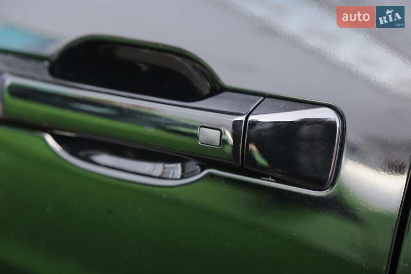 Внедорожник / Кроссовер Hyundai Santa FE 2024 в Киеве