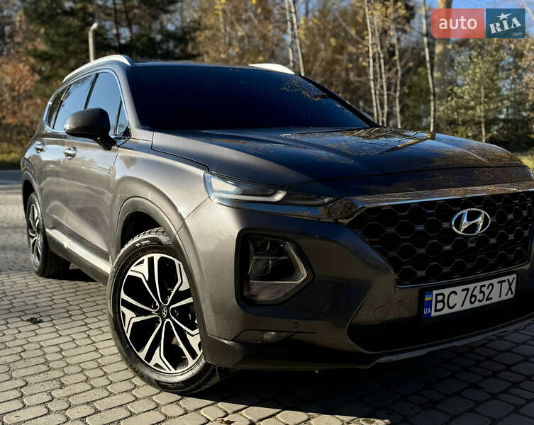 Внедорожник / Кроссовер Hyundai Santa FE 2018 в Новояворовске фото 2 Внедорожник / Кроссовер Hyundai Santa FE 2018 в Новояворовске
