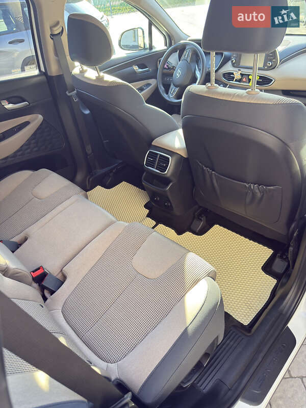 Позашляховик / Кросовер Hyundai Santa FE 2018 в Івано-Франківську