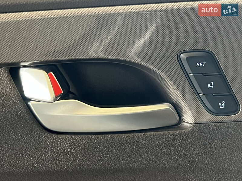 Внедорожник / Кроссовер Hyundai Santa FE 2018 в Одессе