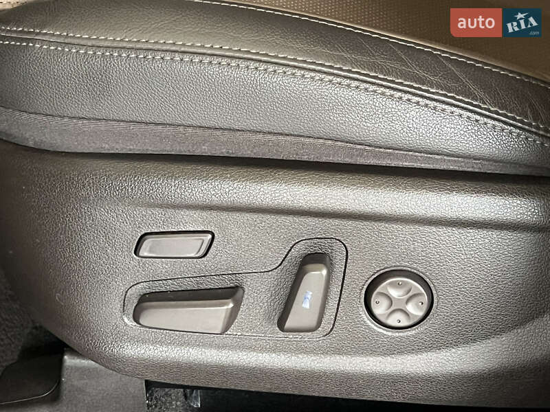 Внедорожник / Кроссовер Hyundai Santa FE 2018 в Одессе