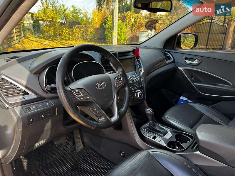 Внедорожник / Кроссовер Hyundai Santa FE 2014 в Киеве