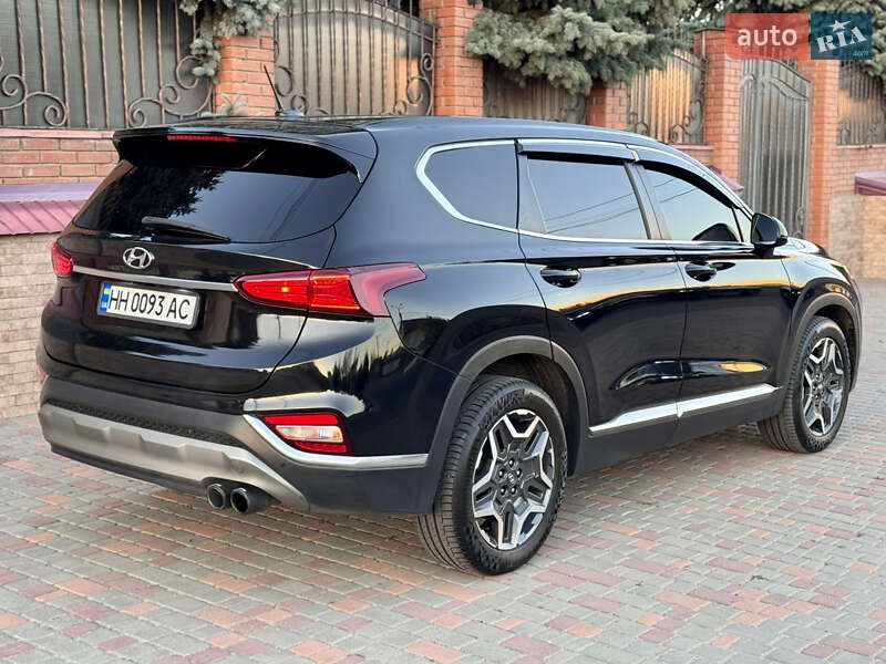 Позашляховик / Кросовер Hyundai Santa FE 2019 в Одесі