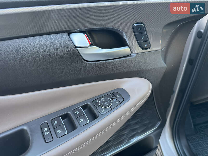 Позашляховик / Кросовер Hyundai Santa FE 2018 в Одесі