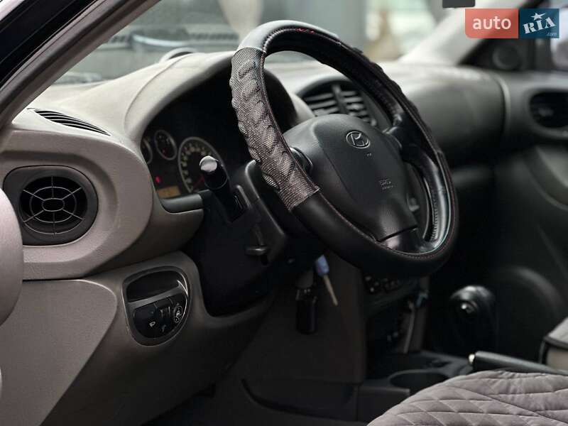 Внедорожник / Кроссовер Hyundai Santa FE 2005 в Киеве фото 13 Внедорожник / Кроссовер Hyundai Santa FE 2005 в Киеве