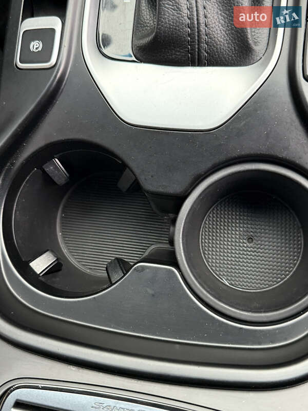 Внедорожник / Кроссовер Hyundai Santa FE 2017 в Киеве фото 45 Внедорожник / Кроссовер Hyundai Santa FE 2017 в Киеве