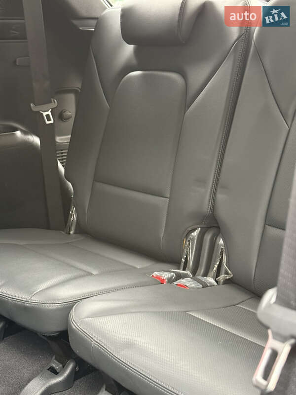 Внедорожник / Кроссовер Hyundai Santa FE 2017 в Киеве фото 23 Внедорожник / Кроссовер Hyundai Santa FE 2017 в Киеве