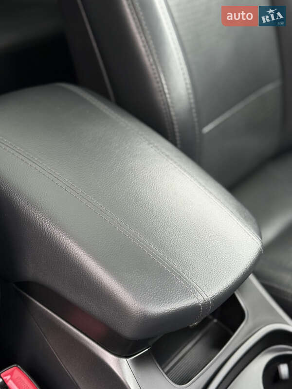 Внедорожник / Кроссовер Hyundai Santa FE 2014 в Дубно