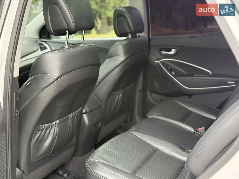 Внедорожник / Кроссовер Hyundai Santa FE 2014 в Дубно