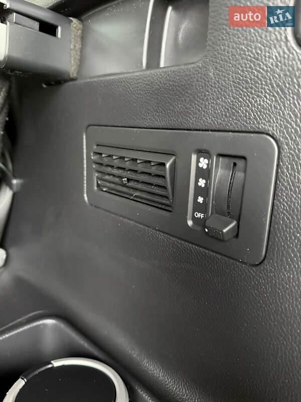 Внедорожник / Кроссовер Hyundai Santa FE 2014 в Дубно