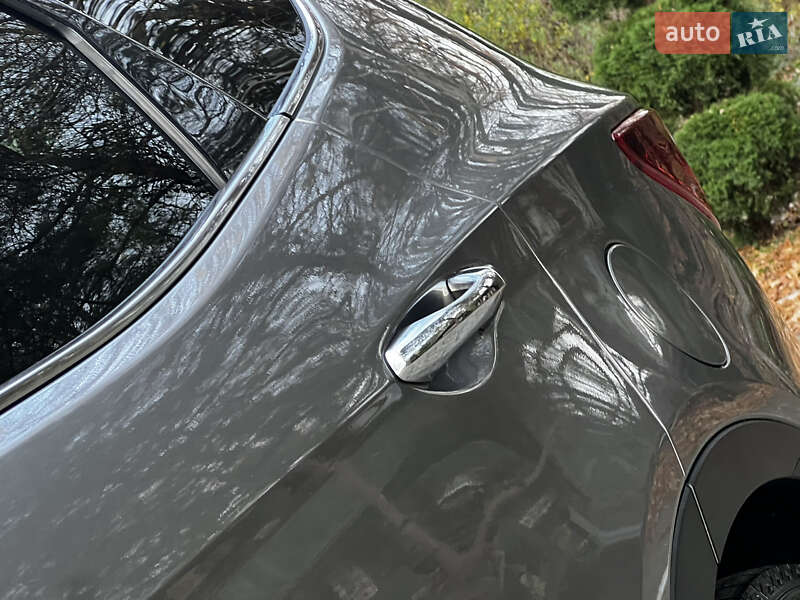 Внедорожник / Кроссовер Hyundai Santa FE 2016 в Дрогобыче