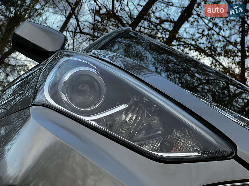 Внедорожник / Кроссовер Hyundai Santa FE 2016 в Дрогобыче