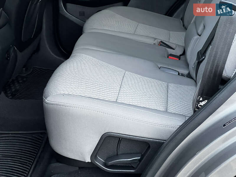 Внедорожник / Кроссовер Hyundai Santa FE 2016 в Дрогобыче