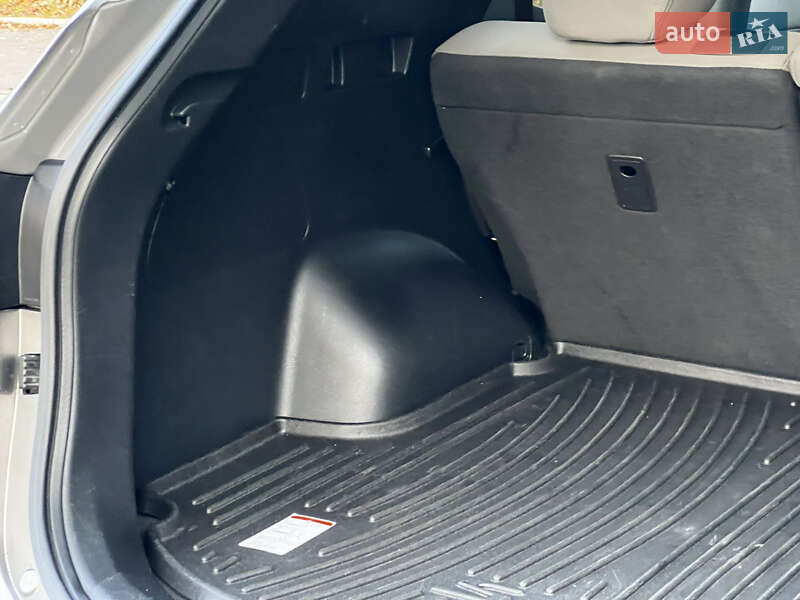 Внедорожник / Кроссовер Hyundai Santa FE 2016 в Дрогобыче