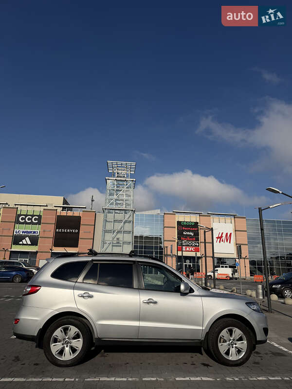 Внедорожник / Кроссовер Hyundai Santa FE 2012 в Львове