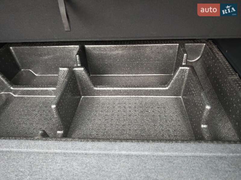 Внедорожник / Кроссовер Hyundai Santa FE 2016 в Могилев-Подольске фото 36 Внедорожник / Кроссовер Hyundai Santa FE 2016 в Могилев-Подольске