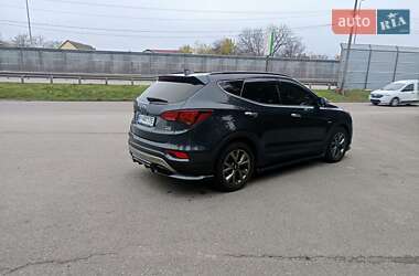 Внедорожник / Кроссовер Hyundai Santa FE 2017 в Киеве