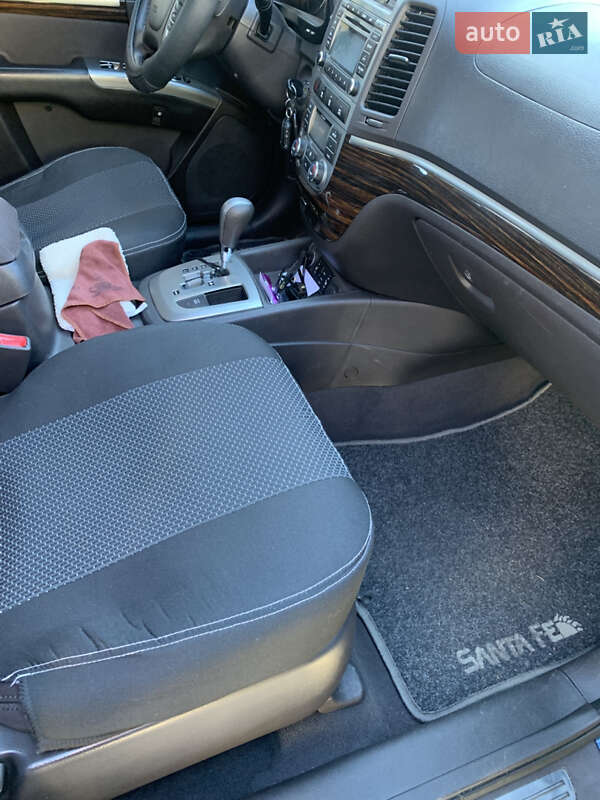 Позашляховик / Кросовер Hyundai Santa FE 2011 в Калуші