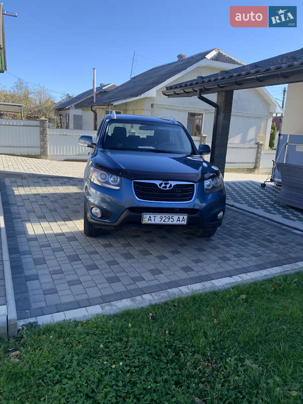 Позашляховик / Кросовер Hyundai Santa FE 2011 в Калуші