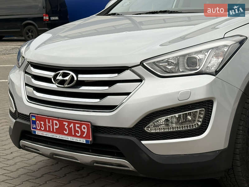 Позашляховик / Кросовер Hyundai Santa FE 2014 в Рівному
