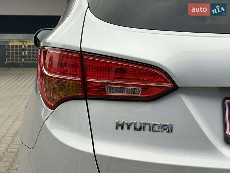 Позашляховик / Кросовер Hyundai Santa FE 2014 в Рівному