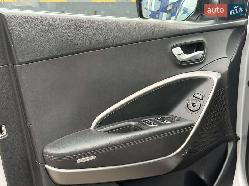 Позашляховик / Кросовер Hyundai Santa FE 2014 в Рівному