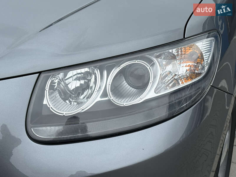 Внедорожник / Кроссовер Hyundai Santa FE 2012 в Ровно