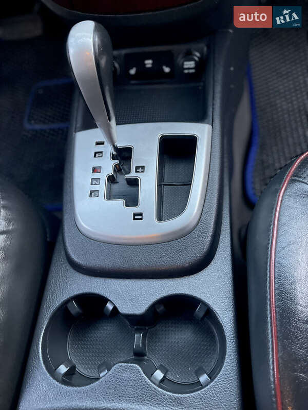 Внедорожник / Кроссовер Hyundai Santa FE 2006 в Виннице