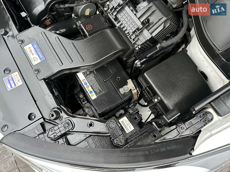 Внедорожник / Кроссовер Hyundai Santa FE 2014 в Фастове