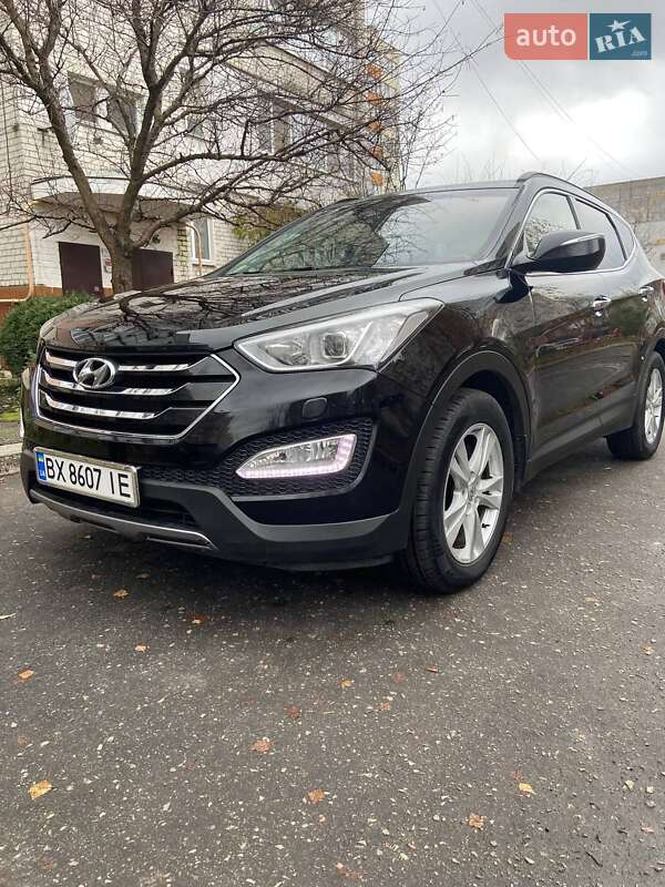 Позашляховик / Кросовер Hyundai Santa FE 2012 в Києві