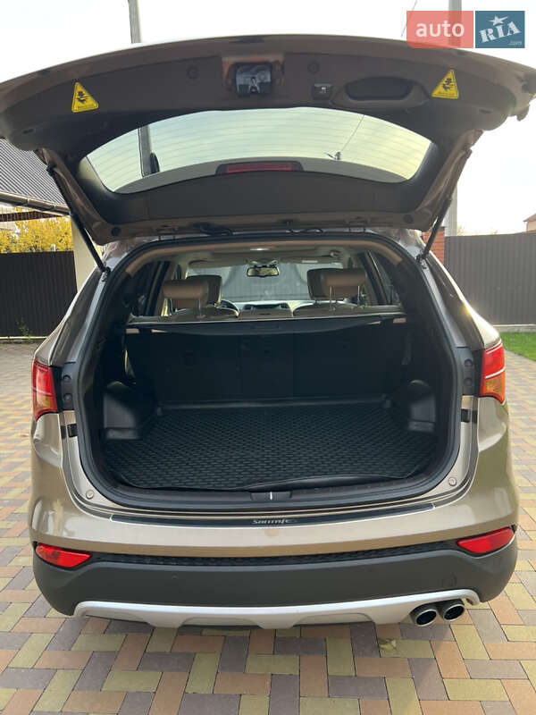 Позашляховик / Кросовер Hyundai Santa FE 2014 в Борисполі