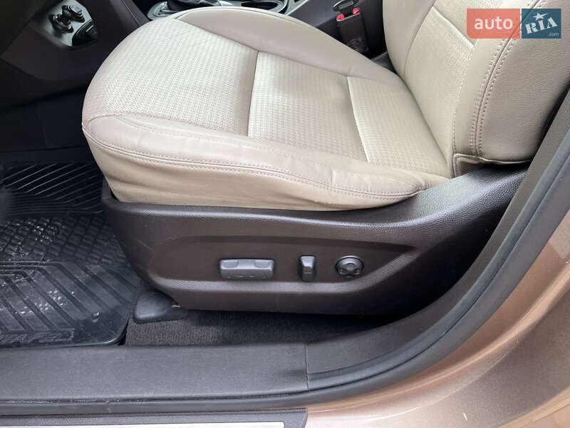 Позашляховик / Кросовер Hyundai Santa FE 2014 в Борисполі