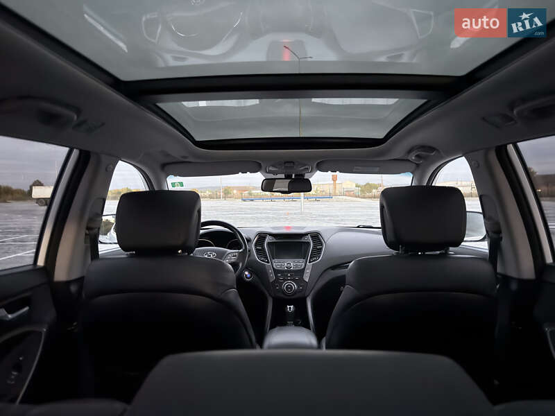 Внедорожник / Кроссовер Hyundai Santa FE 2013 в Дубно