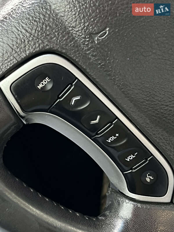 Внедорожник / Кроссовер Hyundai Santa FE 2011 в Николаеве