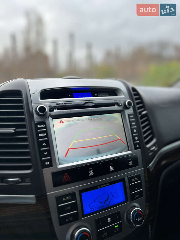 Внедорожник / Кроссовер Hyundai Santa FE 2011 в Николаеве