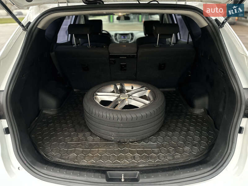 Внедорожник / Кроссовер Hyundai Santa FE 2017 в Киеве фото 32 Внедорожник / Кроссовер Hyundai Santa FE 2017 в Киеве
