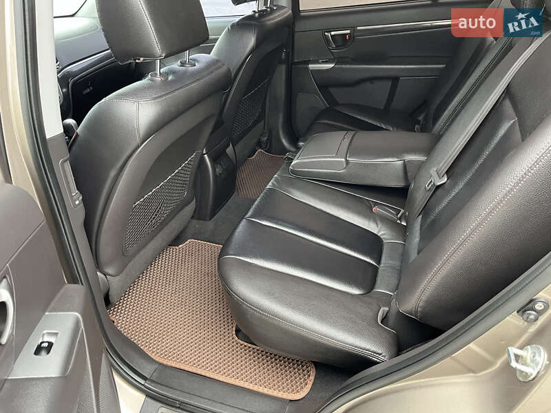 Позашляховик / Кросовер Hyundai Santa FE 2011 в Тульчині фото 18 Позашляховик / Кросовер Hyundai Santa FE 2011 в Тульчині