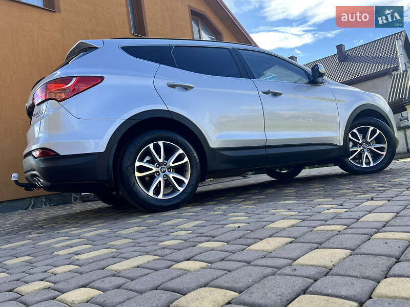 Внедорожник / Кроссовер Hyundai Santa FE 2013 в Ивано-Франковске