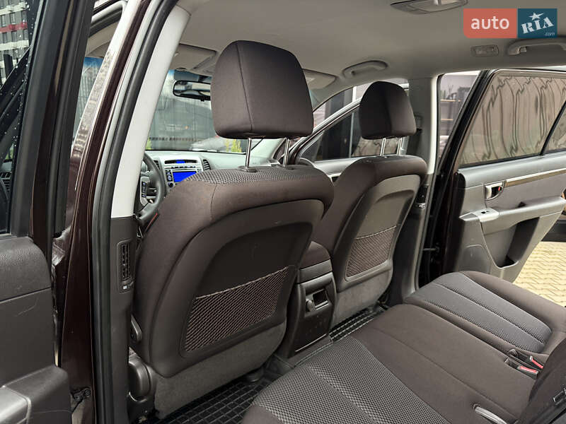 Внедорожник / Кроссовер Hyundai Santa FE 2012 в Киеве